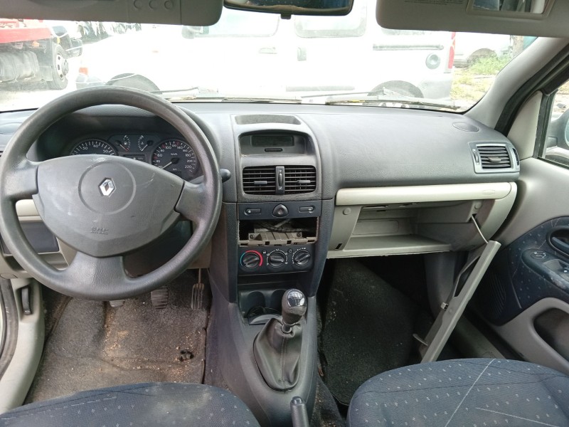 renault clio ii (bb_, cb_) del año 2002