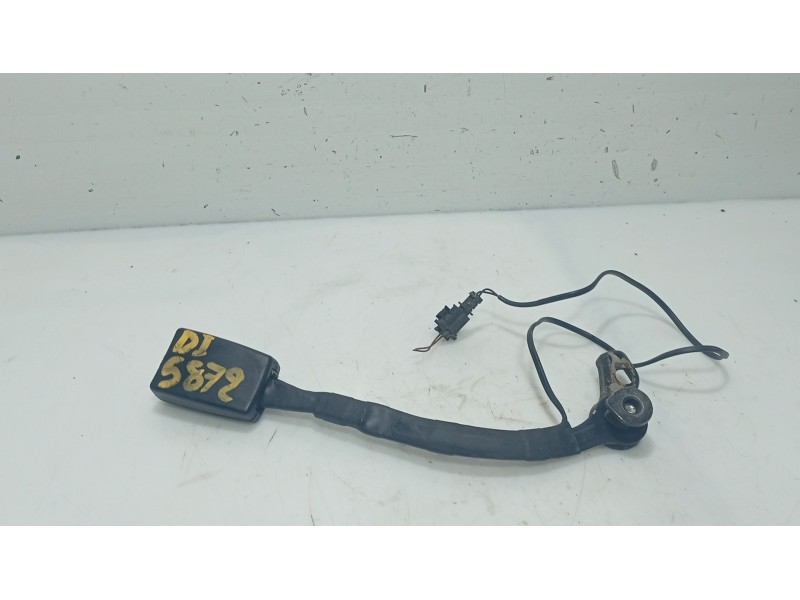 Recambio de anclaje cinturon delantero izquierdo para skoda superb i (3u4) 2.0 tdi referencia OEM IAM   