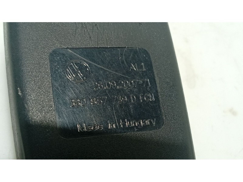 Recambio de anclaje cinturon trasero izquierdo para skoda superb i (3u4) 2.0 tdi referencia OEM IAM   