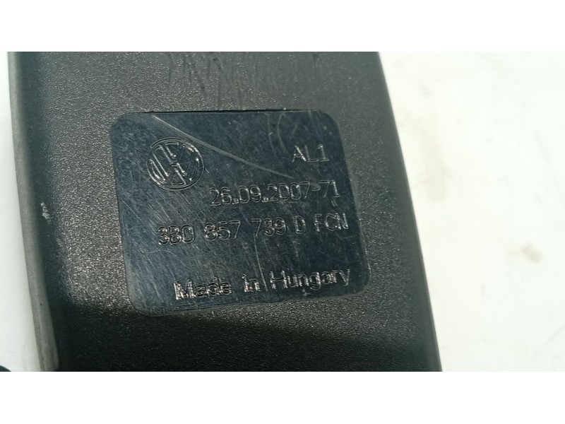 Recambio de anclaje cinturon trasero izquierdo para skoda superb i (3u4) 2.0 tdi referencia OEM IAM   