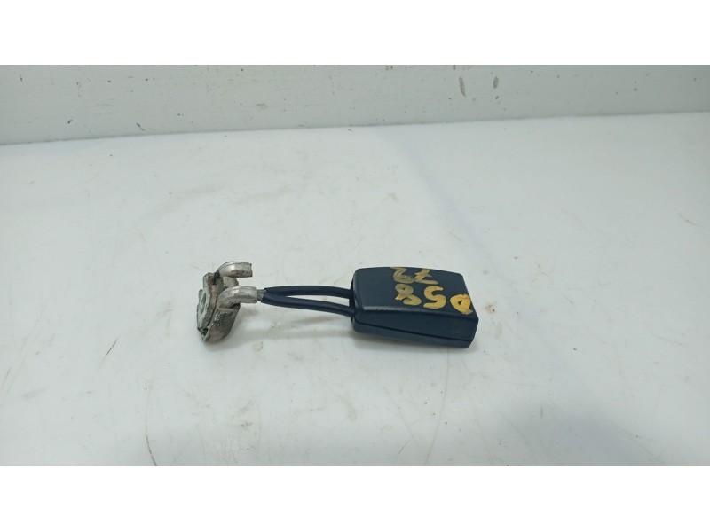 Recambio de anclaje cinturon trasero derecho para skoda superb i (3u4) 2.0 tdi referencia OEM IAM   