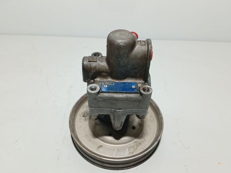 Recambio de bomba servodireccion para audi a6 berlina (c4) 2.5 tdi referencia OEM IAM 048145155F 7681955265 