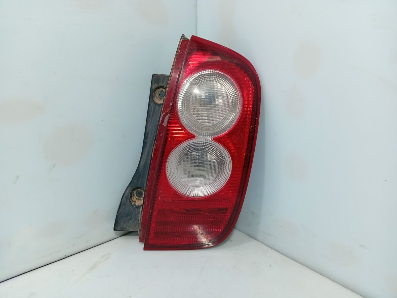 Recambio de piloto trasero derecho para nissan micra iii (k12) 1.5 dci referencia OEM IAM 26550AX720  