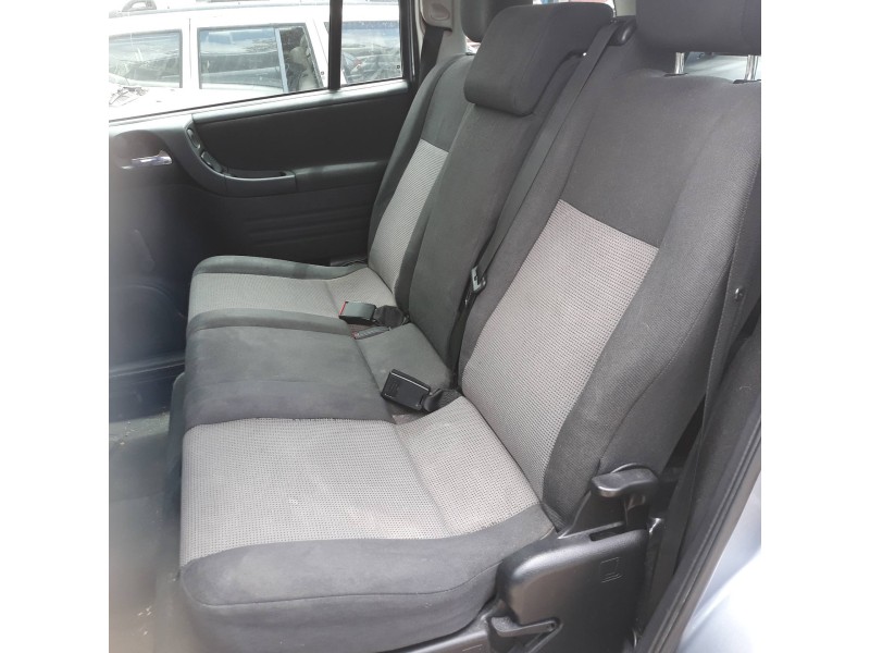 opel zafira a elegance   |   08.00 - 12.05 | 2000 - 2005 | 101 cv / 74 kw del año 2000