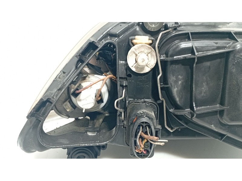 Recambio de faro izquierdo para seat ibiza iii (6l1) 1.4 tdi referencia OEM IAM 6L1941751M  