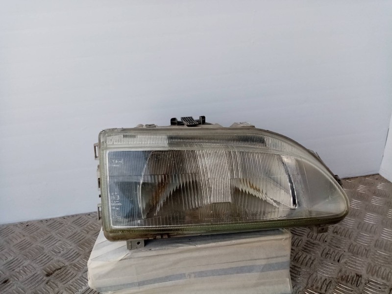 Recambio de faro derecho para renault 19 (b/c/l53) r 19 b53    |   ... | 0 | 57,5 kw 77cv referencia OEM IAM    Recambio de faro derecho para renault 19 (b/c/l53) r 19 b53    |   ... | 0 | 57,5 kw 77cv referencia OEM IAM
