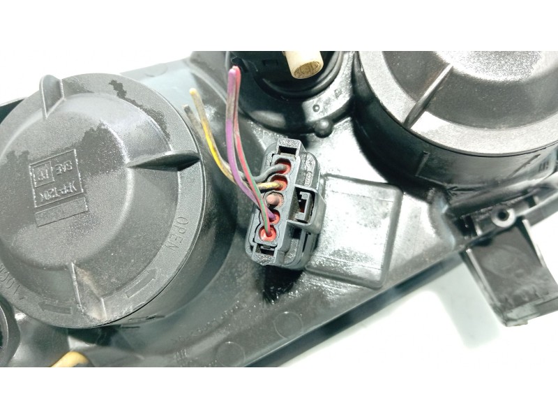 Recambio de faro derecho para nissan almera ii hatchback (n16) 1.5 dci referencia OEM IAM 26010BN01A  