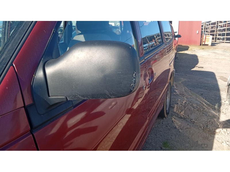 nissan serena (c23) del año 1996