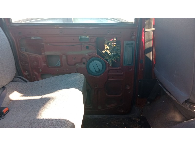 nissan serena (c23) del año 1996