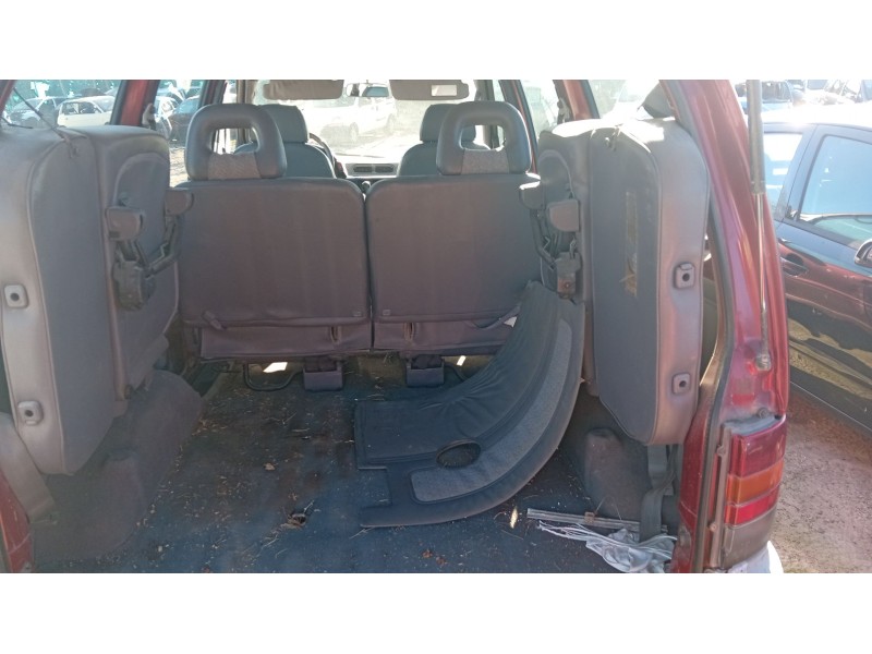 nissan serena (c23) del año 1996