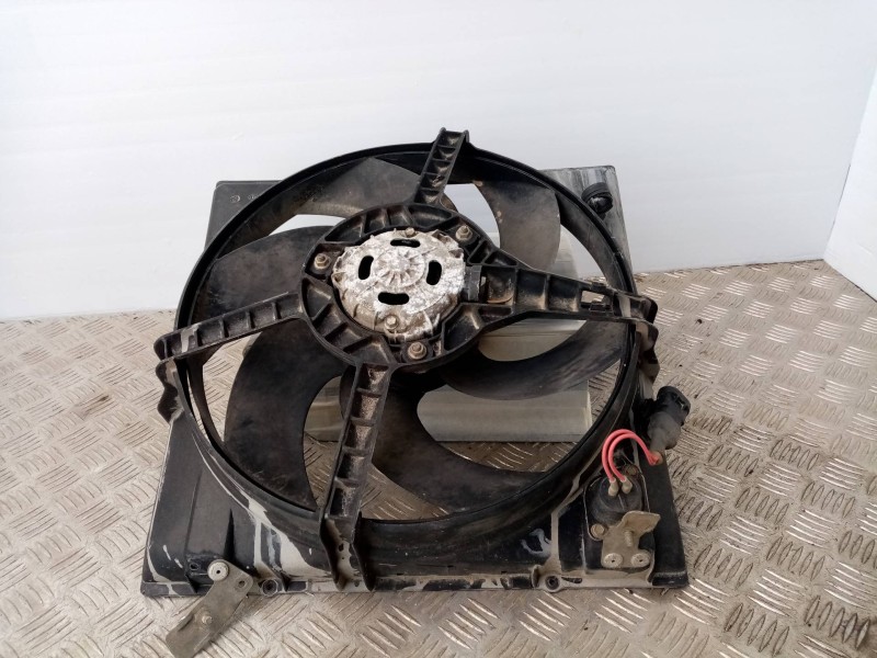 Recambio de electroventilador para renault 19 (b/c/l53) r 19 b53    |   ... | 0 | 57,5 kw 77cv referencia OEM IAM  7700784652  Recambio de electroventilador para renault 19 (b/c/l53) r 19 b53    |   ... | 0 | 57,5 kw 77cv referencia OEM IAM  7700784652