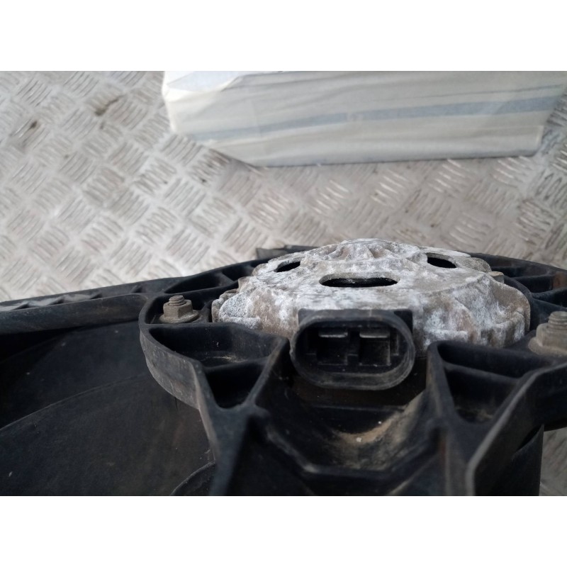Recambio de electroventilador para renault 19 (b/c/l53) r 19 b53    |   ... | 0 | 57,5 kw 77cv referencia OEM IAM  7700784652  Recambio de electroventilador para renault 19 (b/c/l53) r 19 b53    |   ... | 0 | 57,5 kw 77cv referencia OEM IAM  7700784652