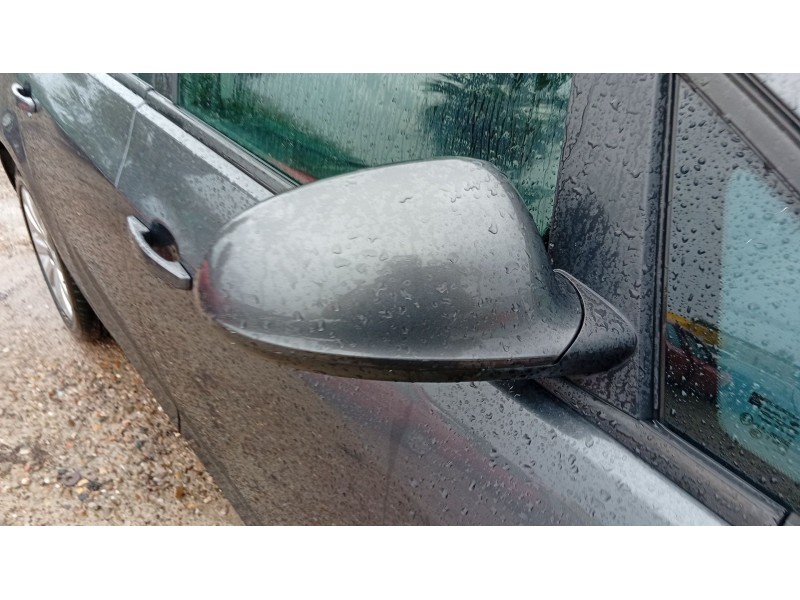 opel astra j (p10) del año 2010