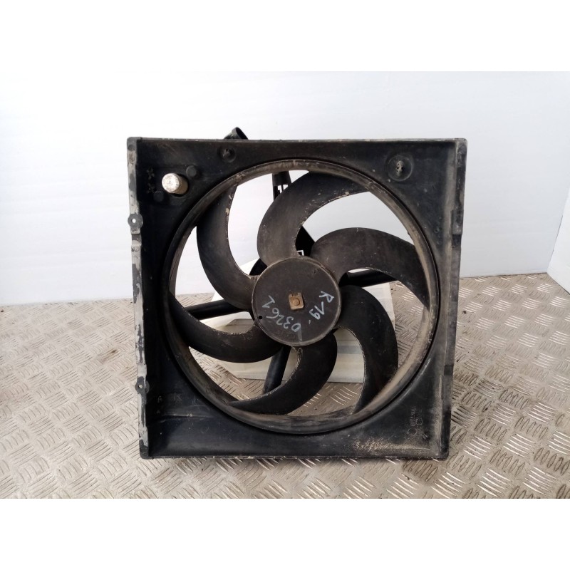 Recambio de electroventilador para renault 19 (b/c/l53) r 19 b53    |   ... | 0 | 57,5 kw 77cv referencia OEM IAM  7700784652  Recambio de electroventilador para renault 19 (b/c/l53) r 19 b53    |   ... | 0 | 57,5 kw 77cv referencia OEM IAM  7700784652