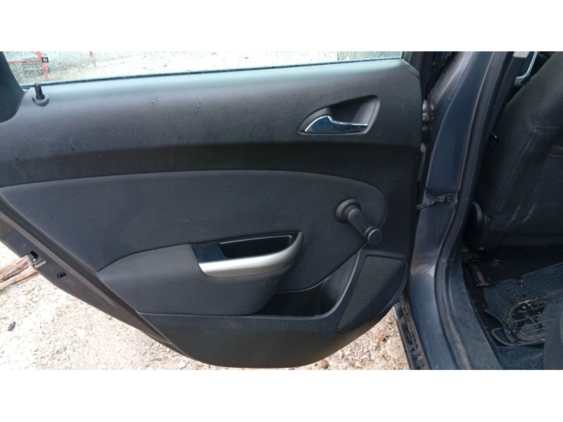 opel astra j (p10) del año 2010