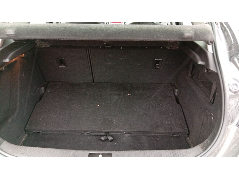 opel astra j (p10) del año 2010