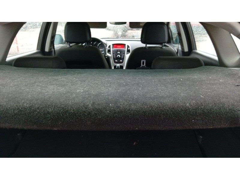 opel astra j (p10) del año 2010