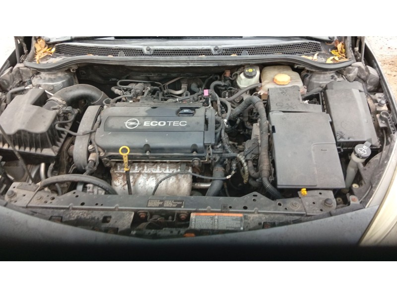 opel astra j (p10) del año 2010