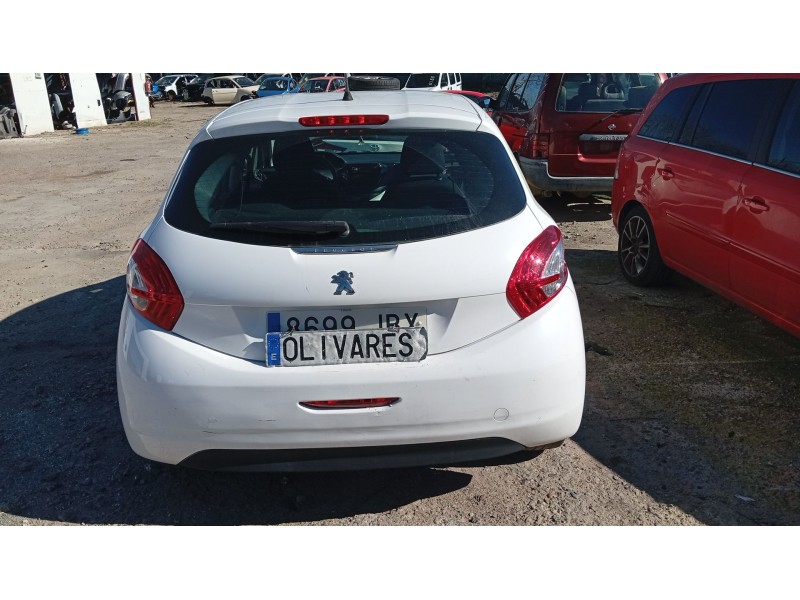 peugeot 208 i (ca_, cc_) del año 2014