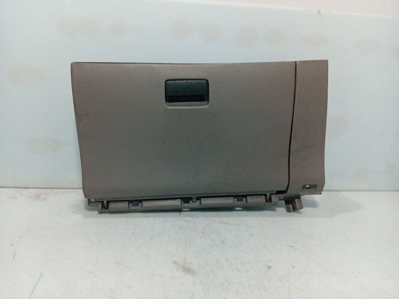 Recambio de guantera para nissan primera hatchback (p11) 1.6 16v referencia OEM IAM 68500AV610  