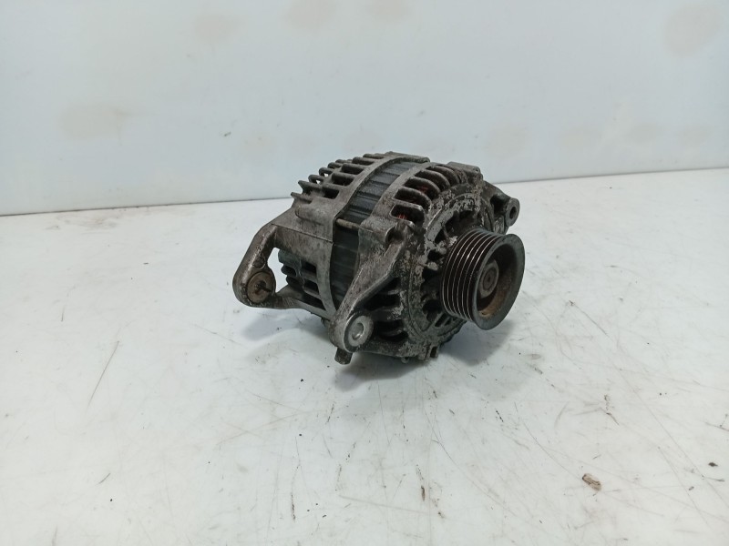 Recambio de alternador para nissan primera hatchback (p11) 1.6 16v referencia OEM IAM 23100BU00A  