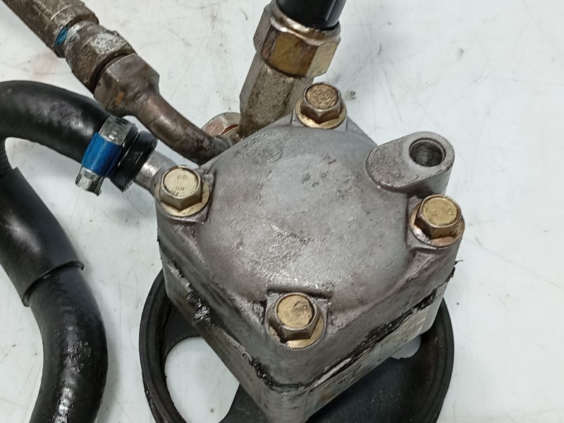 Recambio de bomba direccion para nissan primera hatchback (p11) 1.6 16v referencia OEM IAM   
