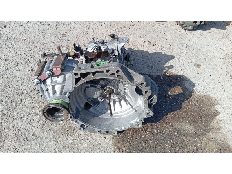 Recambio de caja cambios para volkswagen golf iv (1j1) 1.6 referencia OEM IAM DUU  