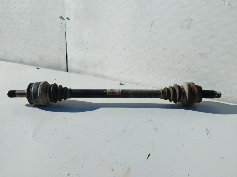 Recambio de transmision trasera izquierda para bmw x5 (e70) 3.0 d referencia OEM IAM 33208609838  