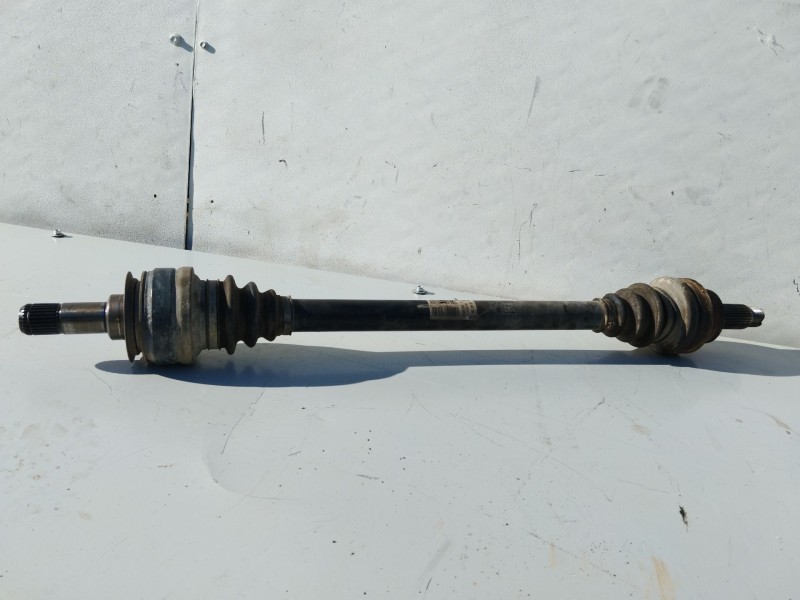 Recambio de transmision trasera izquierda para bmw x5 (e70) 3.0 d referencia OEM IAM 33208609838  