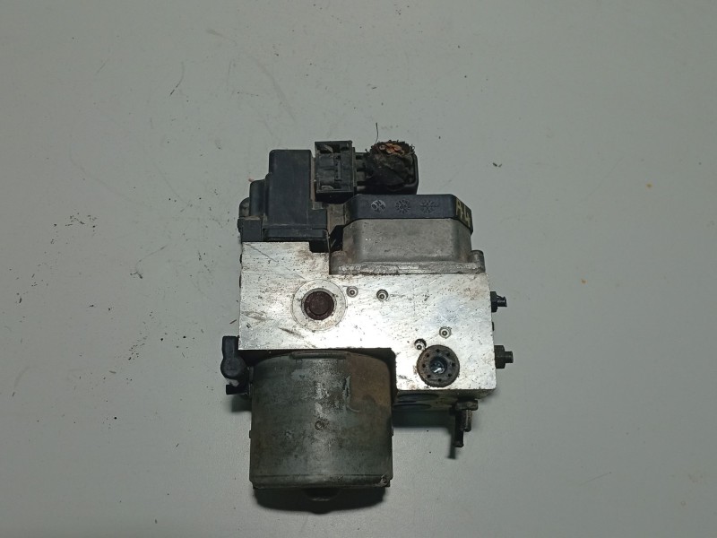 Recambio de abs para audi a4 berlina (b5) 2.5 tdi referencia OEM IAM 8E0614111J 0265220481 