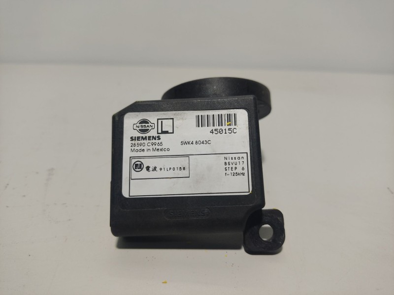 Recambio de centralita motor uce para nissan primera berlina (p12) referencia OEM IAM 23710AW33B 0281011646 8200391966