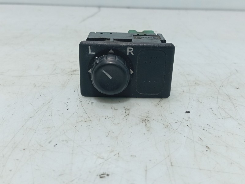 Recambio de mando retrovisor para nissan primera hatchback (p11) 1.6 16v referencia OEM IAM   