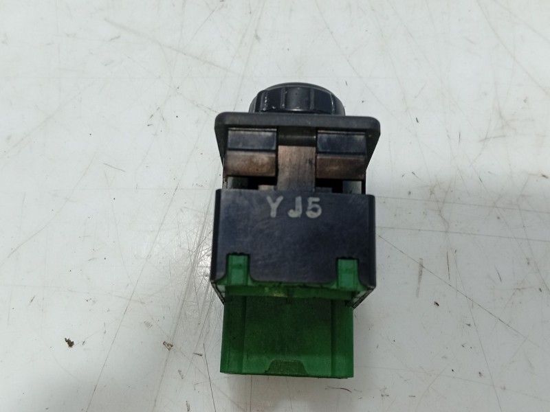 Recambio de mando retrovisor para nissan primera hatchback (p11) 1.6 16v referencia OEM IAM   