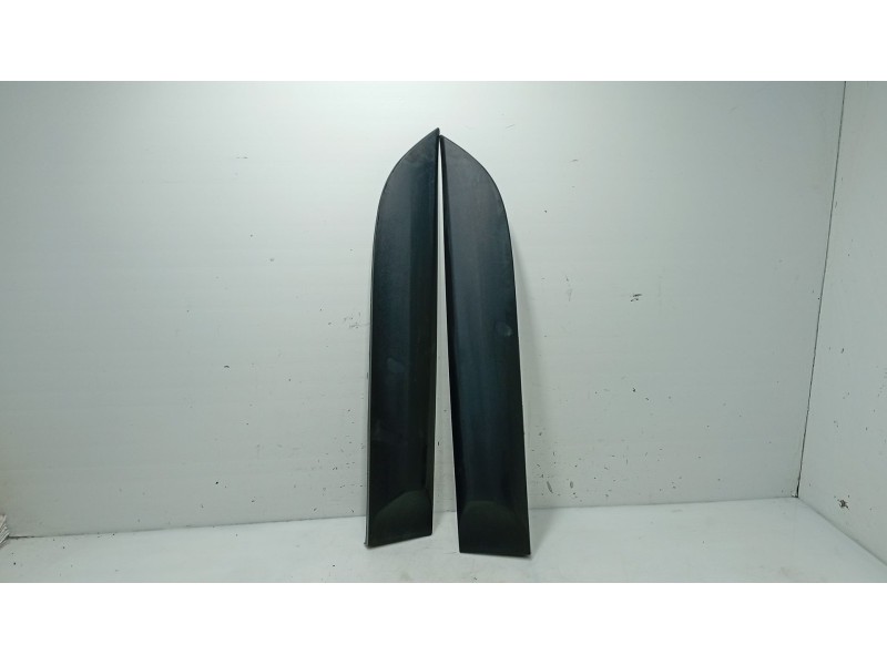 Recambio de moldura para renault megane iii hatchback (bz0/1_, b3_) 1.5 dci referencia OEM IAM   