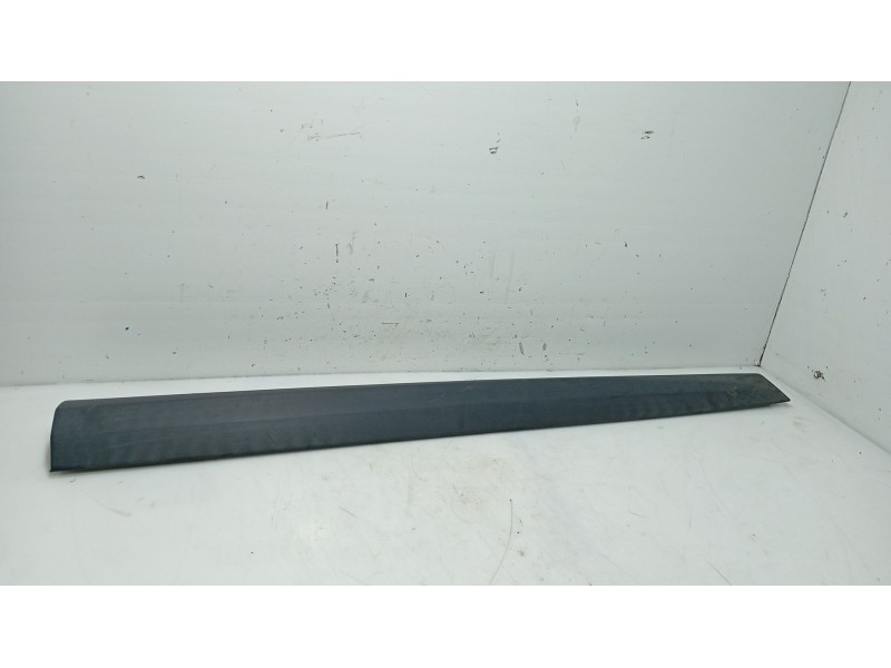 Recambio de moldura para renault megane iii hatchback (bz0/1_, b3_) 1.5 dci referencia OEM IAM   