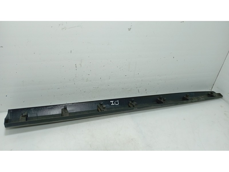 Recambio de moldura para renault megane iii hatchback (bz0/1_, b3_) 1.5 dci referencia OEM IAM   