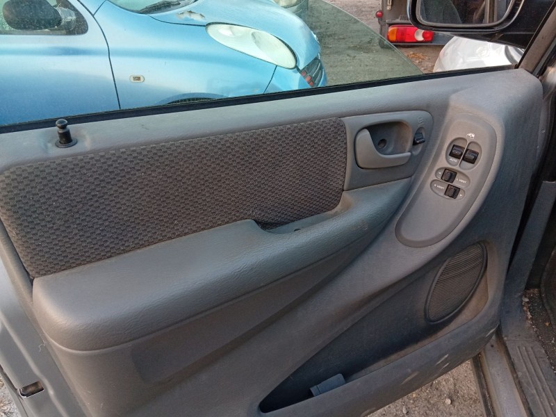 chrysler voyager iv (rg, rs) del año 2004