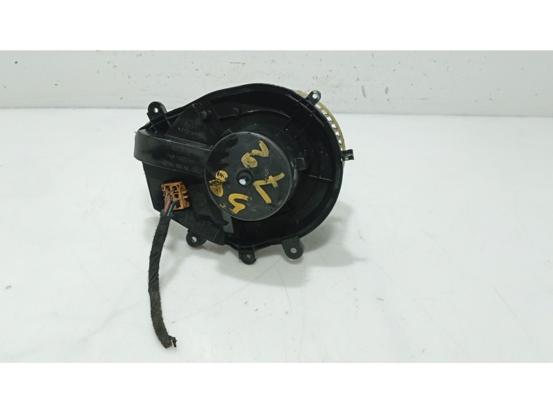 Recambio de ventilador calefaccion para skoda superb i (3u4) 2.0 tdi referencia OEM IAM 8D1820021A  