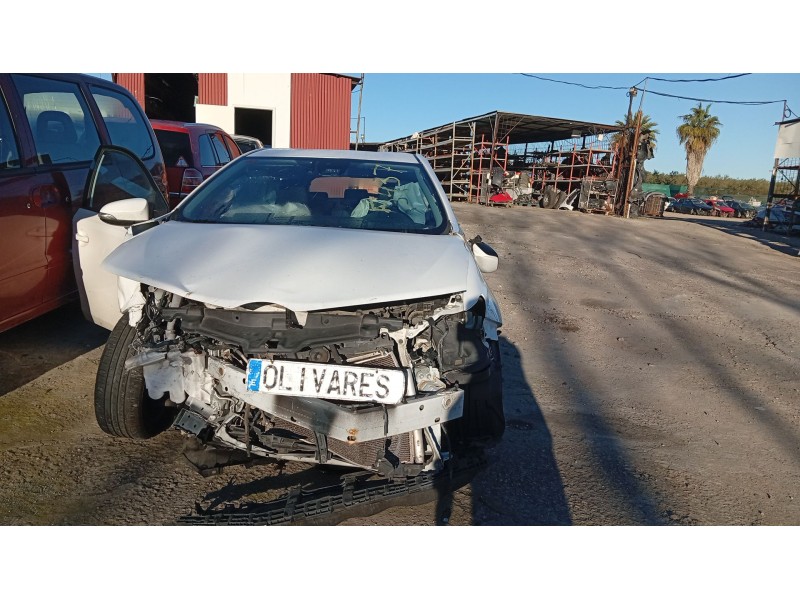 toyota auris (_e18_) del año 2017