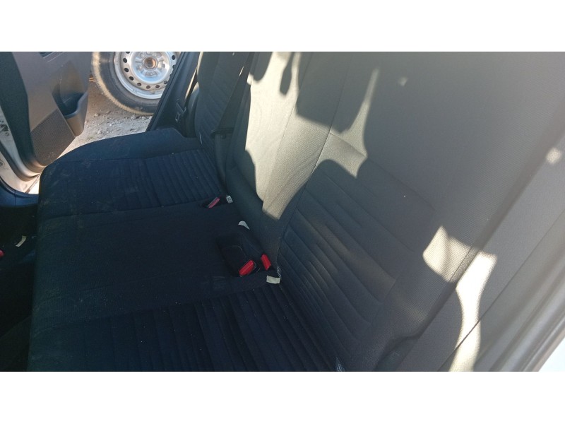 toyota auris (_e18_) del año 2017