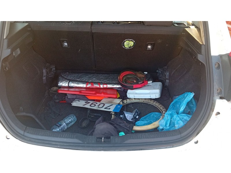 toyota auris (_e18_) del año 2017