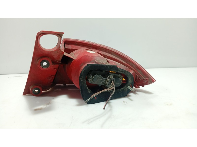 Recambio de piloto trasero izquierdo para seat leon (1p1) 2.0 tdi 16v referencia OEM IAM 1P0945111C  