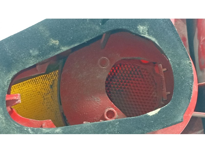 Recambio de piloto trasero izquierdo para seat leon (1p1) 2.0 tdi 16v referencia OEM IAM 1P0945111C  