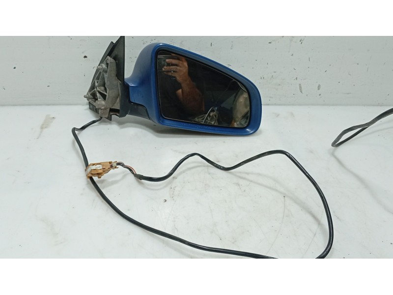 Recambio de retrovisor derecho para audi a4 b6 (8e2) 1.9 tdi referencia OEM IAM   