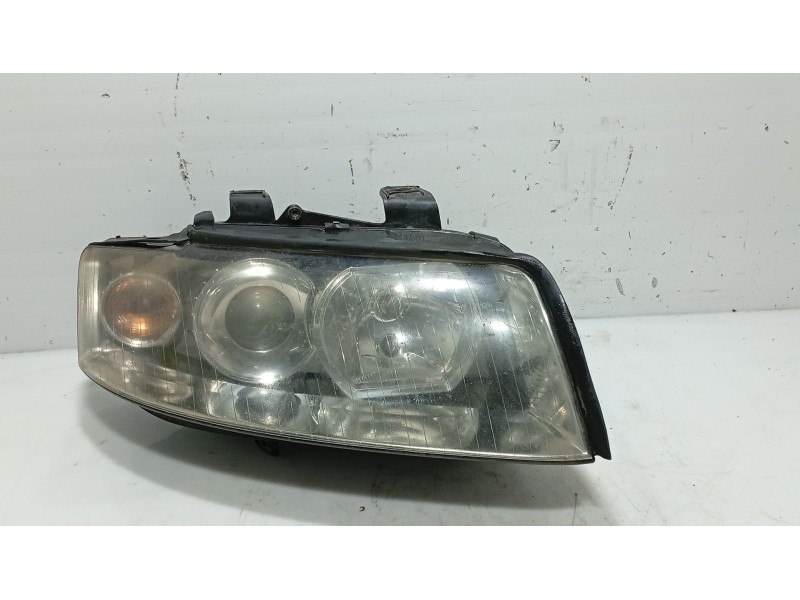 Recambio de faro derecho para audi a4 b6 (8e2) 1.9 tdi referencia OEM IAM 8E0941030C  