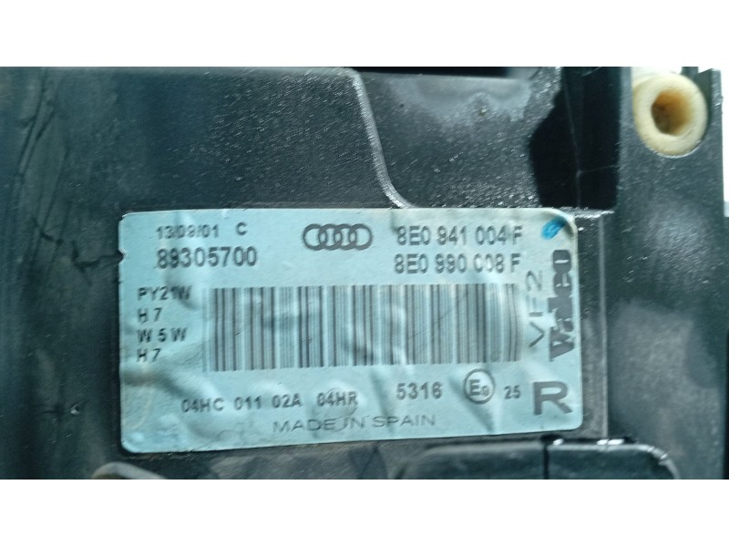 Recambio de faro derecho para audi a4 b6 (8e2) 1.9 tdi referencia OEM IAM 8E0941030C  