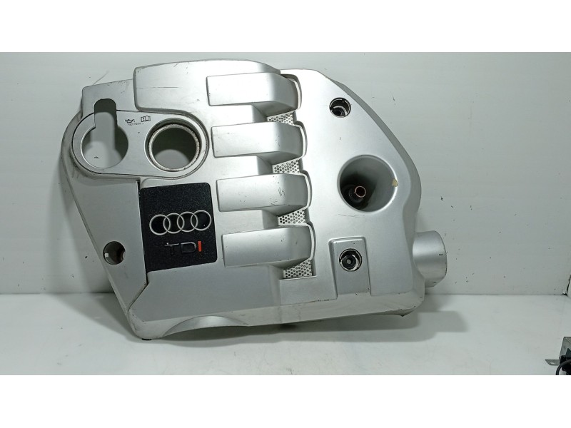 Recambio de tapa motor para audi a4 b6 (8e2) 1.9 tdi referencia OEM IAM   