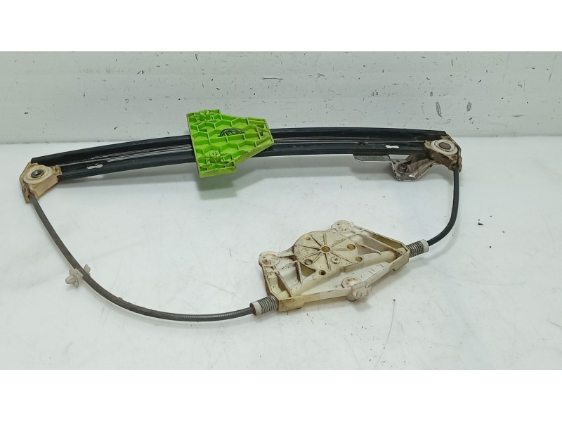 Recambio de elevalunas trasero izquierdo para audi a4 b6 (8e2) 1.9 tdi referencia OEM IAM 8E0839461C  