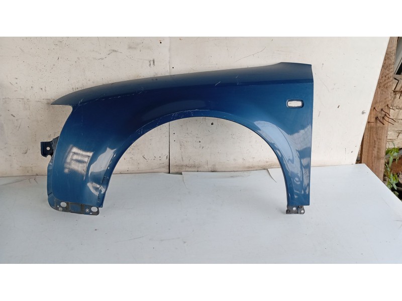 Recambio de aleta delantera izquierda para audi a4 b6 (8e2) 1.9 tdi referencia OEM IAM 8E0821105B  