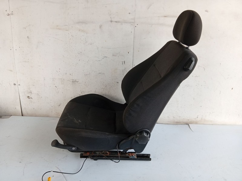Recambio de asiento delantero derecho para opel tigra twintop (x04) 1.4 (r97) referencia OEM IAM 7260734  